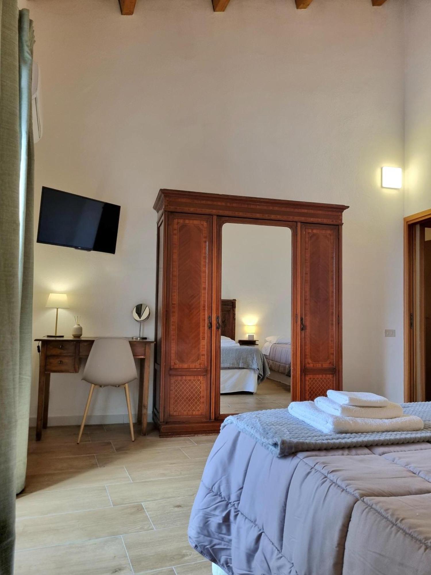 Ferienwohnung Downtown Maqueda Palermo Exterior foto